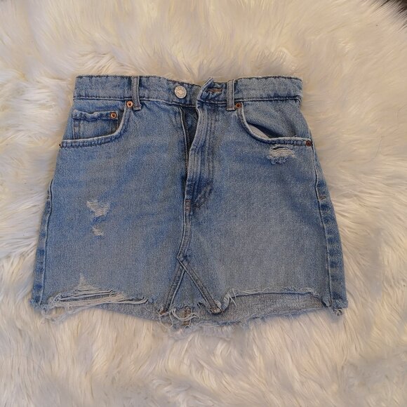 Zara Distressed Denim Mini Skirt - Size XS - Picture 2 of 4